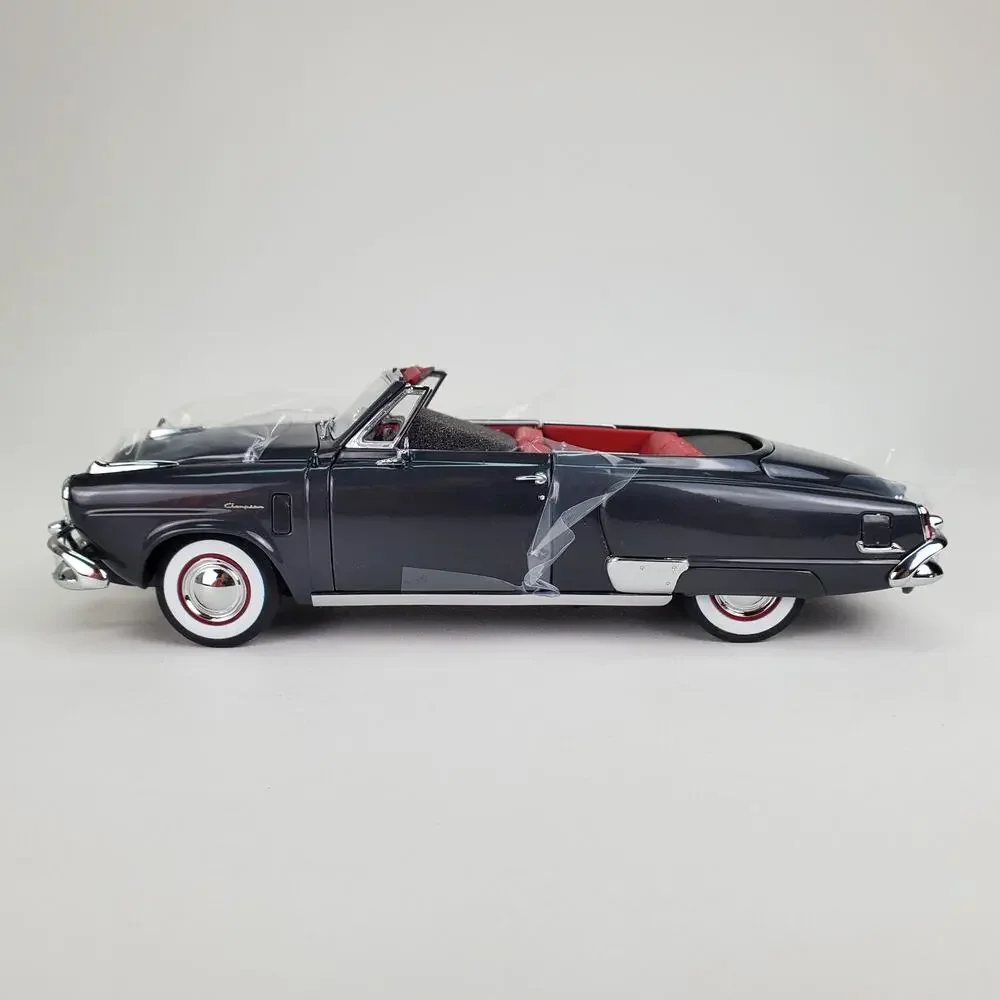 Danbury Mint 1950 Studebaker Champion Convertible 1:24 W/Title &‎ Display Case
